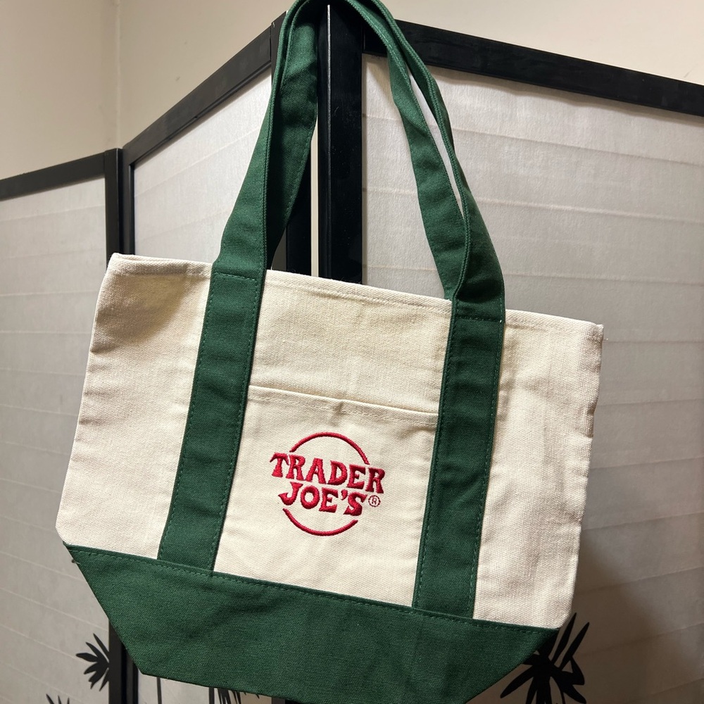 NWT • TRADER JOE’S • MINI TOTE BAG • GREEN